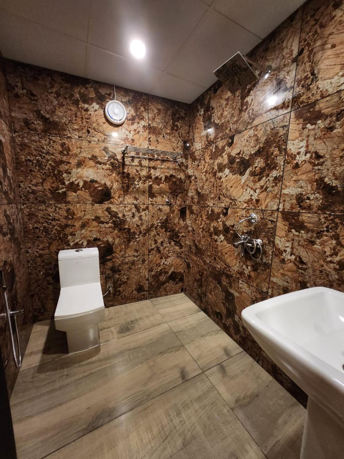 Royal View Residency Hotel Attingal Kültér fotó